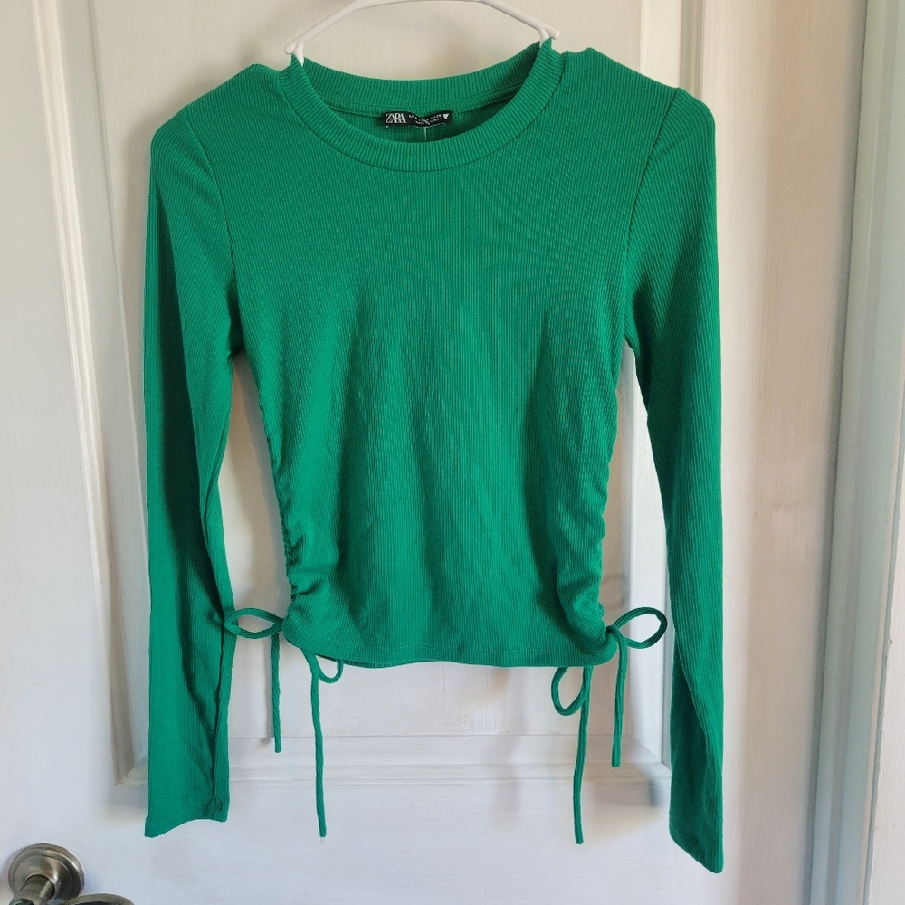 Zara | Irish Green Long Sleeve Cropped Top | Size Small